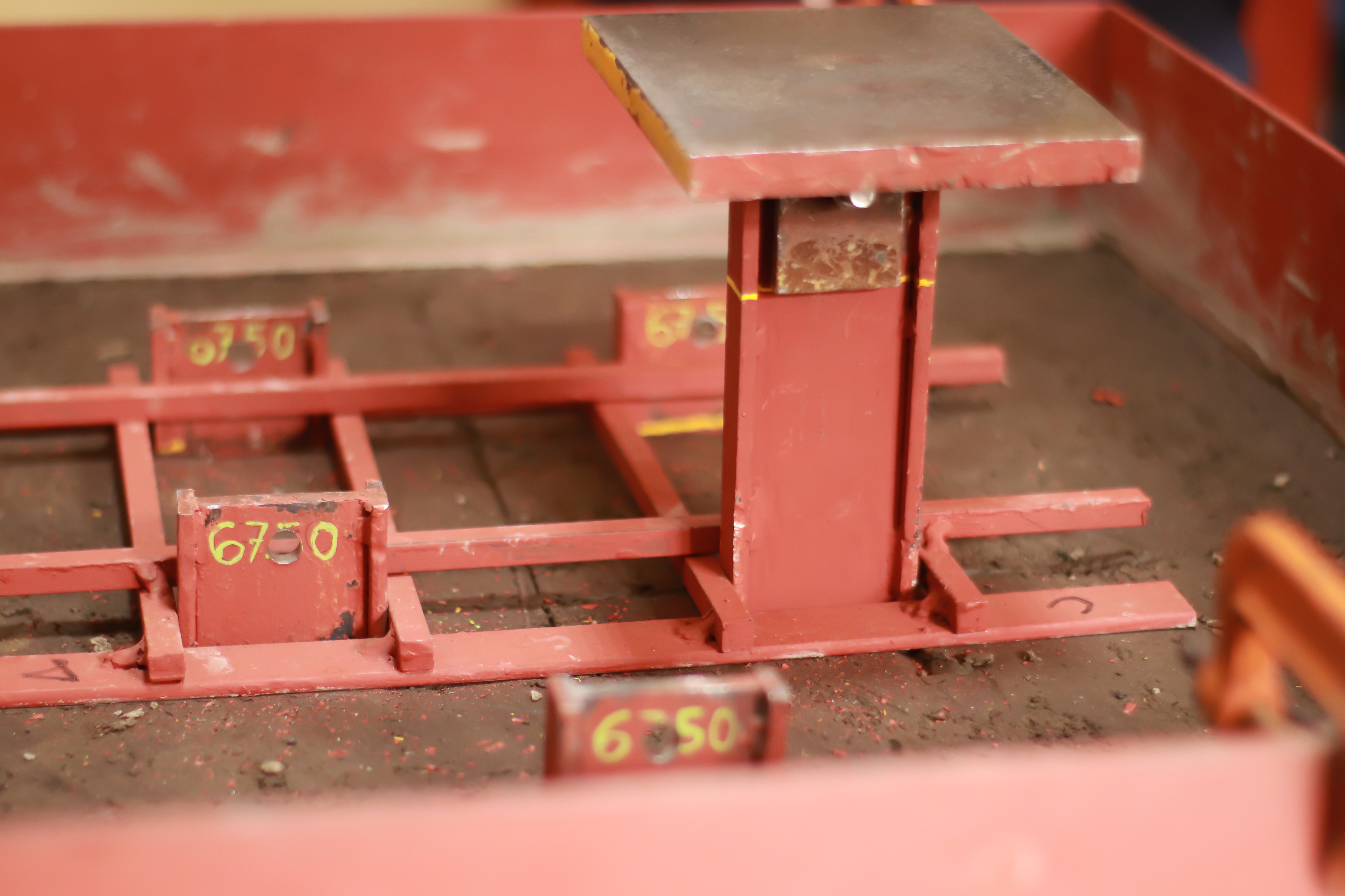 Modelos a escala de pilotes de acero tipo IR bajo carga axial. (Resultado completo de la investigación).